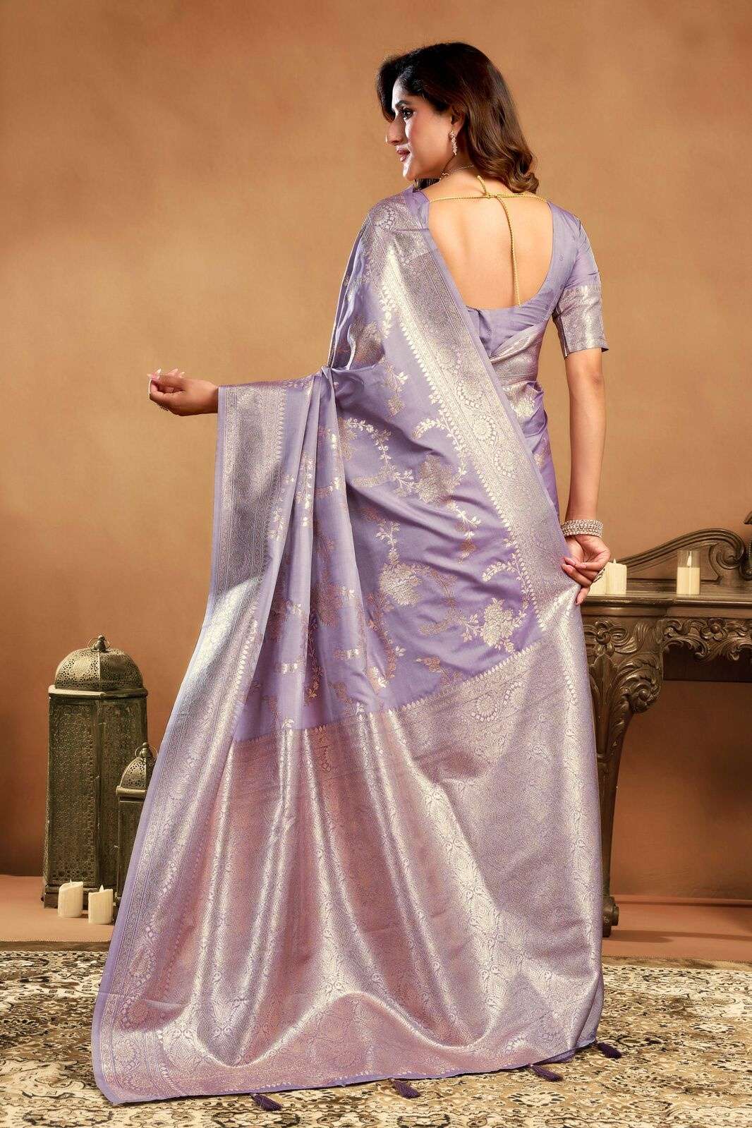 SRIVALLI BY TEXOFAB IN PURE SILK WITH ZHALLAR 6.30 MTR WITH BLOUSE 