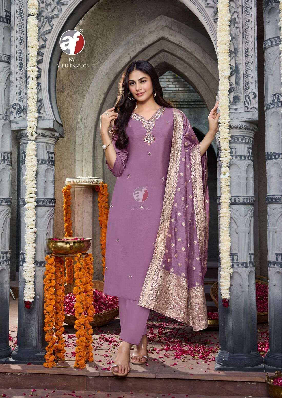 VASTRA VOL-6 BY ANJU FABRICS IN MODAL SILK KURTI PANT WITH HEAVY JACQUARD DUPATTA