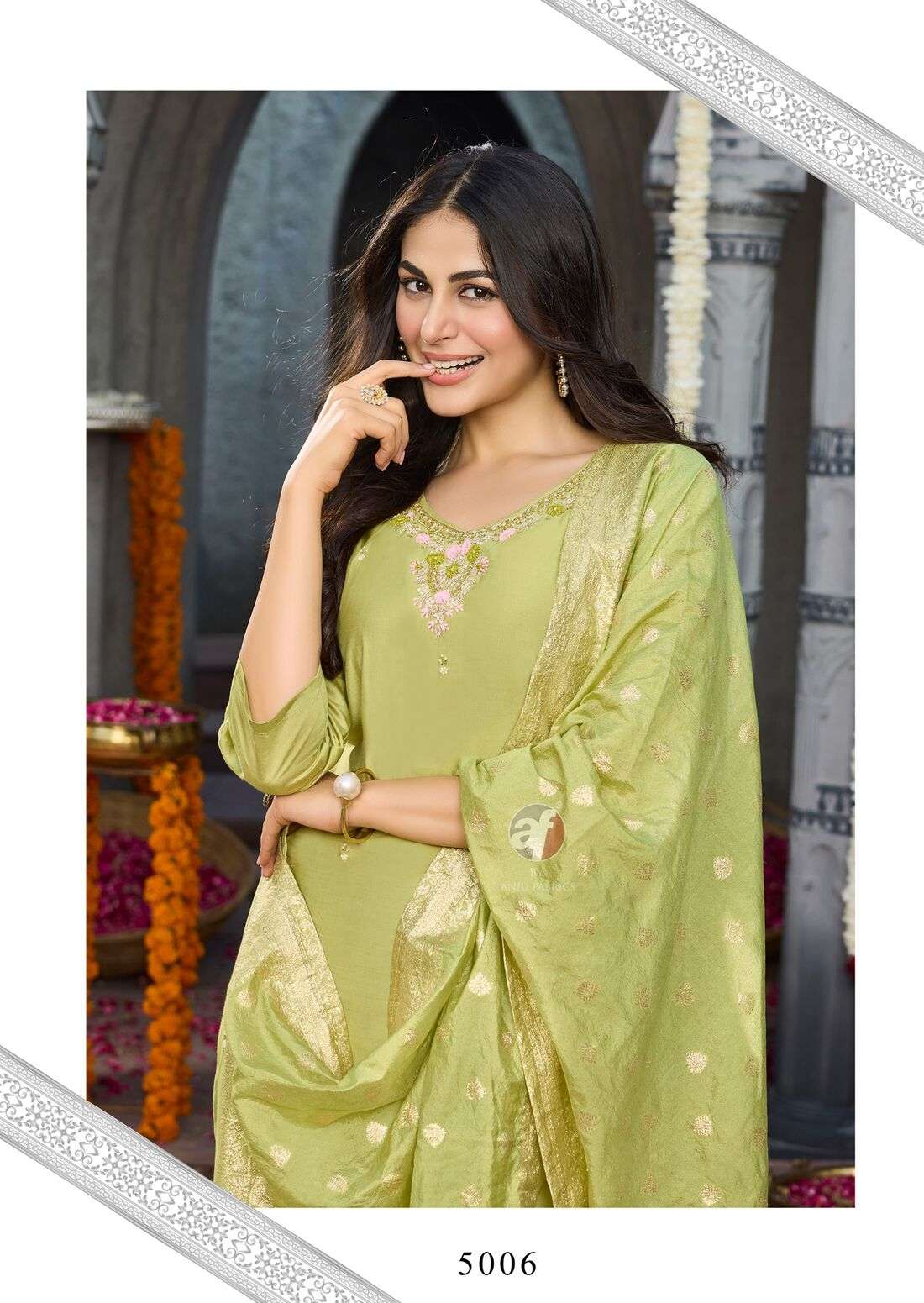 VASTRA VOL-6 BY ANJU FABRICS IN MODAL SILK KURTI PANT WITH HEAVY JACQUARD DUPATTA