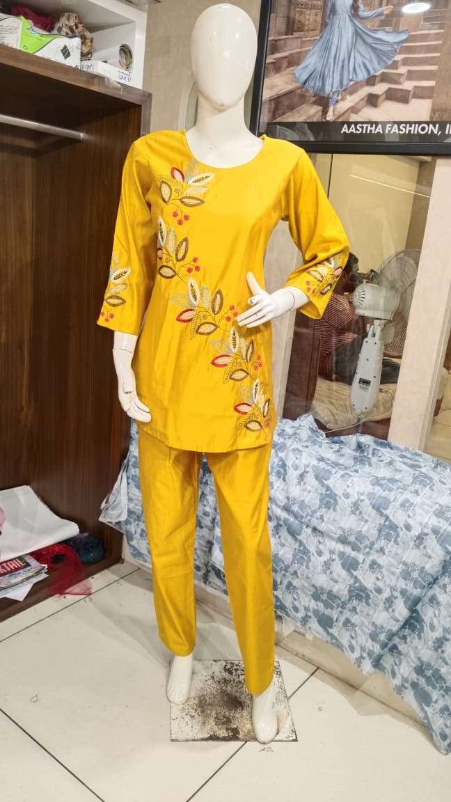 D.NO :- SS-116 BY 18 ATTITUDE IN VATICAN GOLD CO-ORD SET WITH HAND WORK 