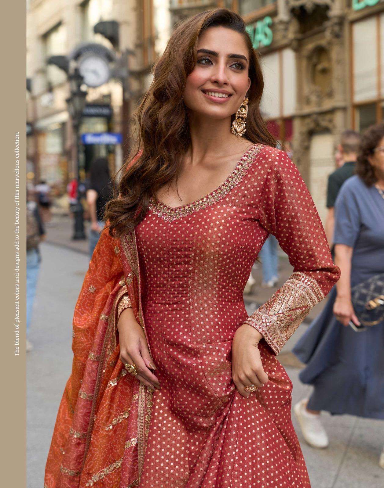 KUSUM BY SAYURI DESIGNER IN PURE VISCOS JACQUARD SILK WITH EMBROIDERED WORK 