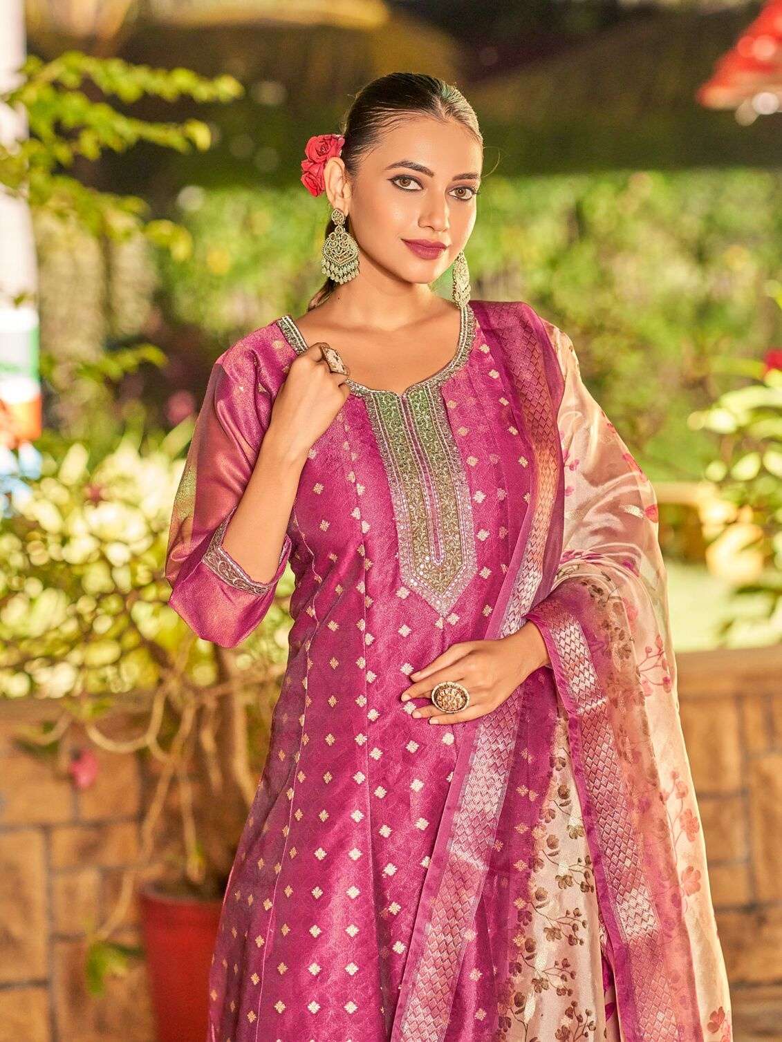 VALLEY BY AANCHI IN SHIMMER JACQUARD BUTTI WITH FANCY DIGITAL DUPATTA WORK 