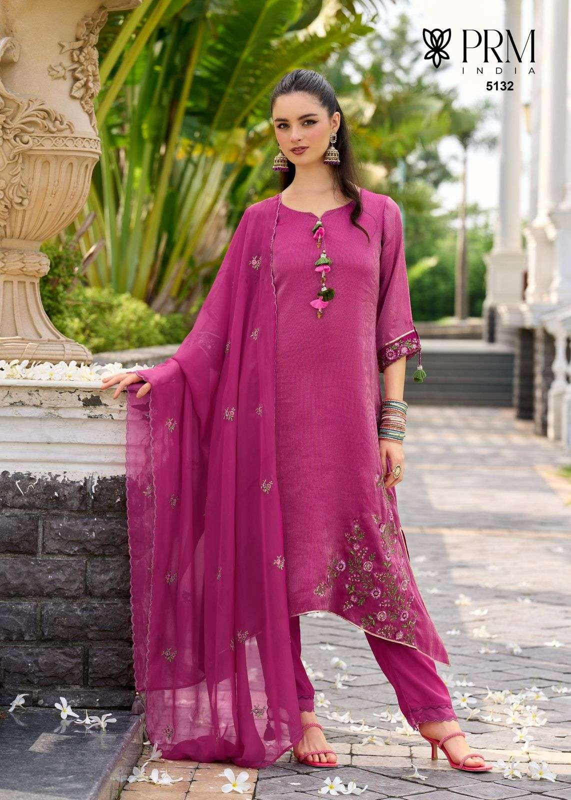 SAHELI BY PRM INDIA IN PURE RUSSIAN SILK JEQUARD WITH EMRODARY & HAND WORK 