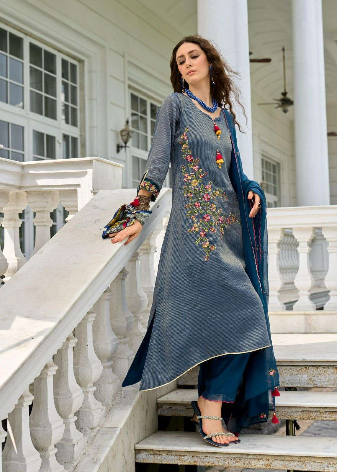 SAHELI BY PRM INDIA IN PURE RUSSIAN SILK JEQUARD WITH EMRODARY & HAND WORK 