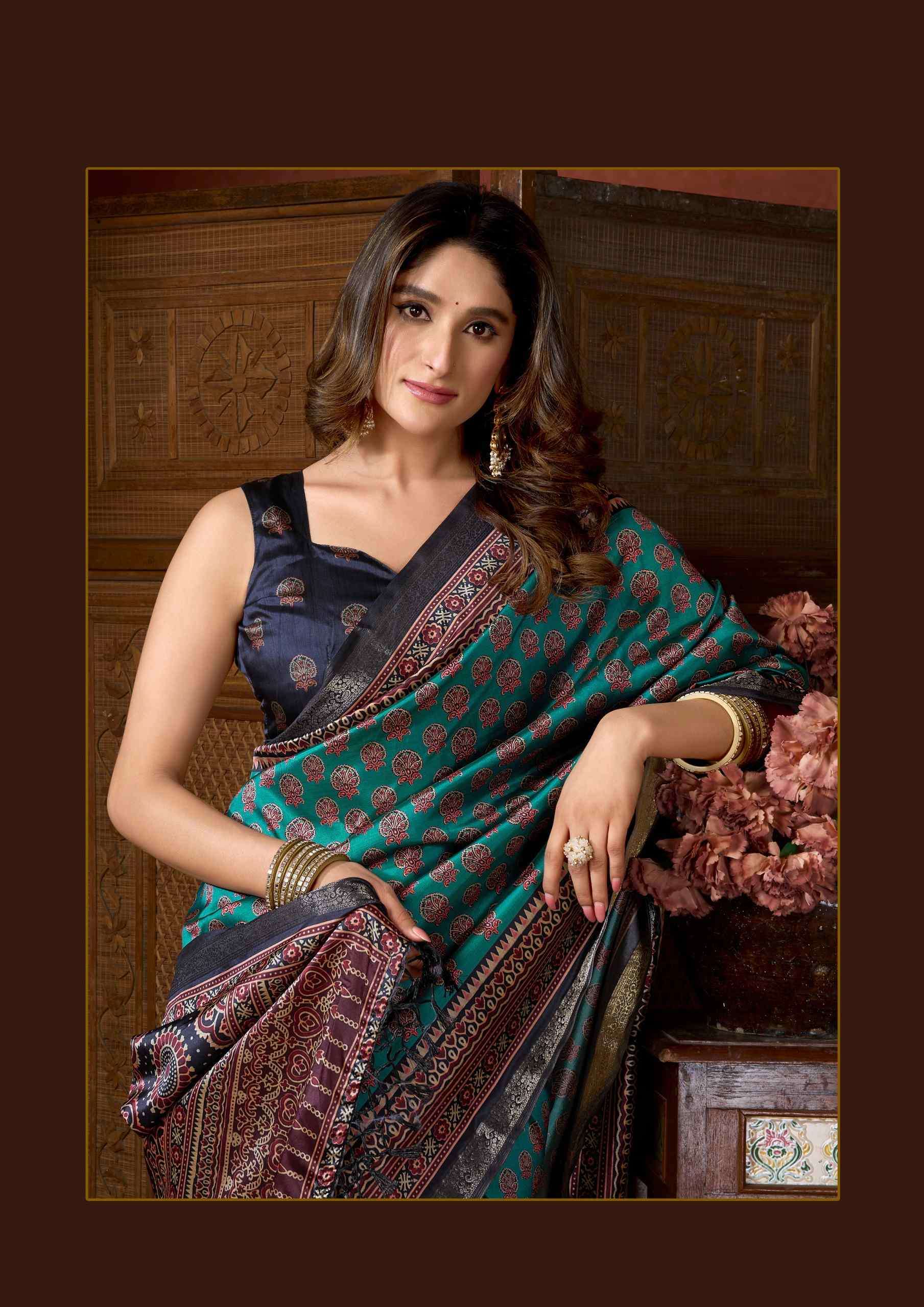 SAMAIRA BY GOBUNI IN CLUSTER DIGITAL SAREE WITH JACQUARD BORDER & JHALLAR 
