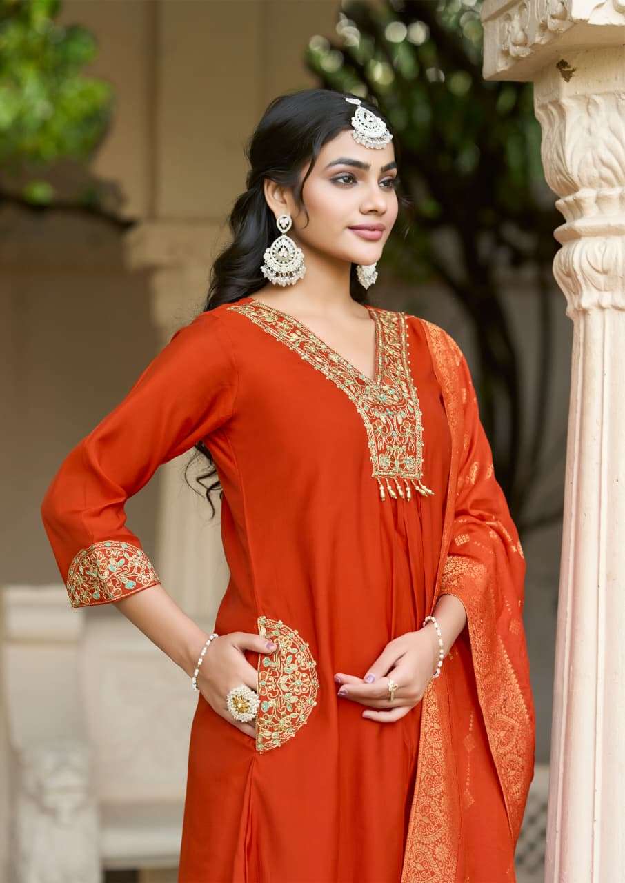 TITALEE BY KARISSA IN HEAVY VISCOSE ROMAN SILK FABULOUS BOUTIQUE COLLECTION 