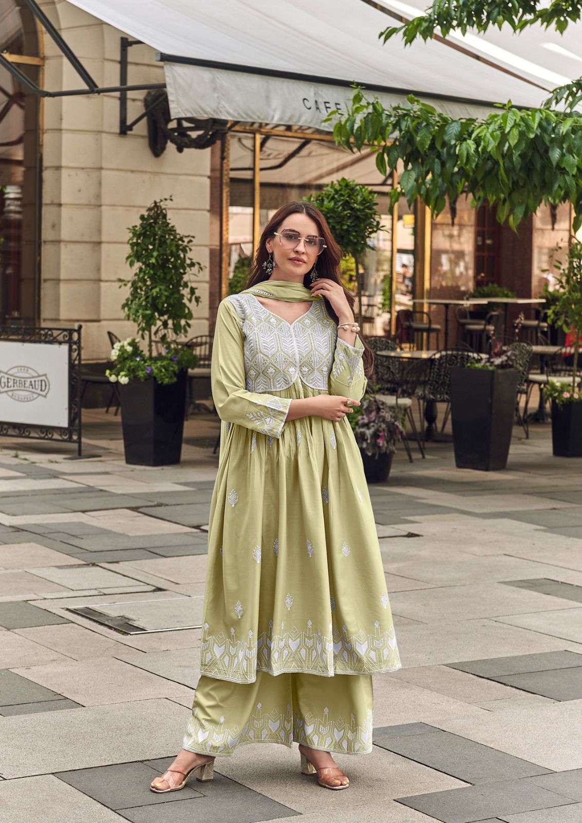  This season Presenting Exclusive Super Hit LAKHNAVI Series collection   Catalogue Name:- LAKHNAVI VOL:-8 PLATNIUM WHOLESALER SUPPLIER