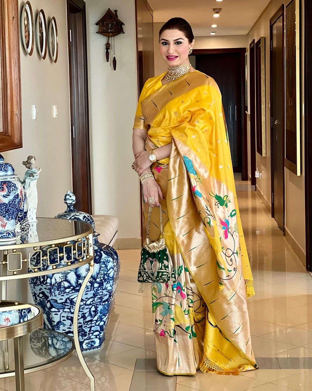 AMAZING BEST QUALITY BANARASI SOFT SILK SAREE 