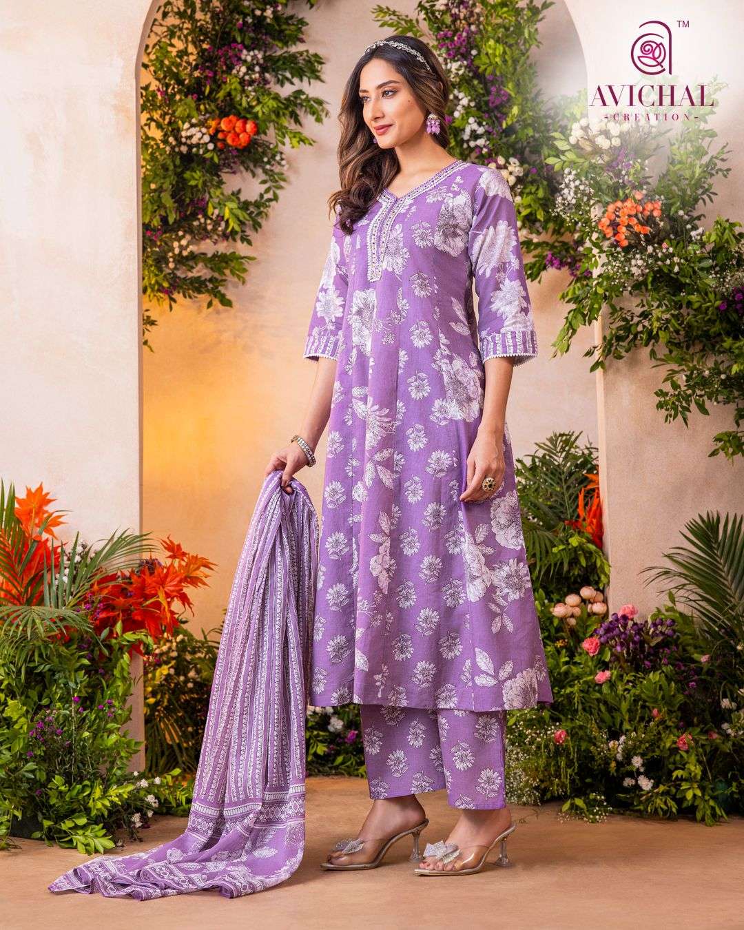 AVICHAL CREATION LAUNCH NEW PURE COTTON PRINTED FABRIC KURTI SET