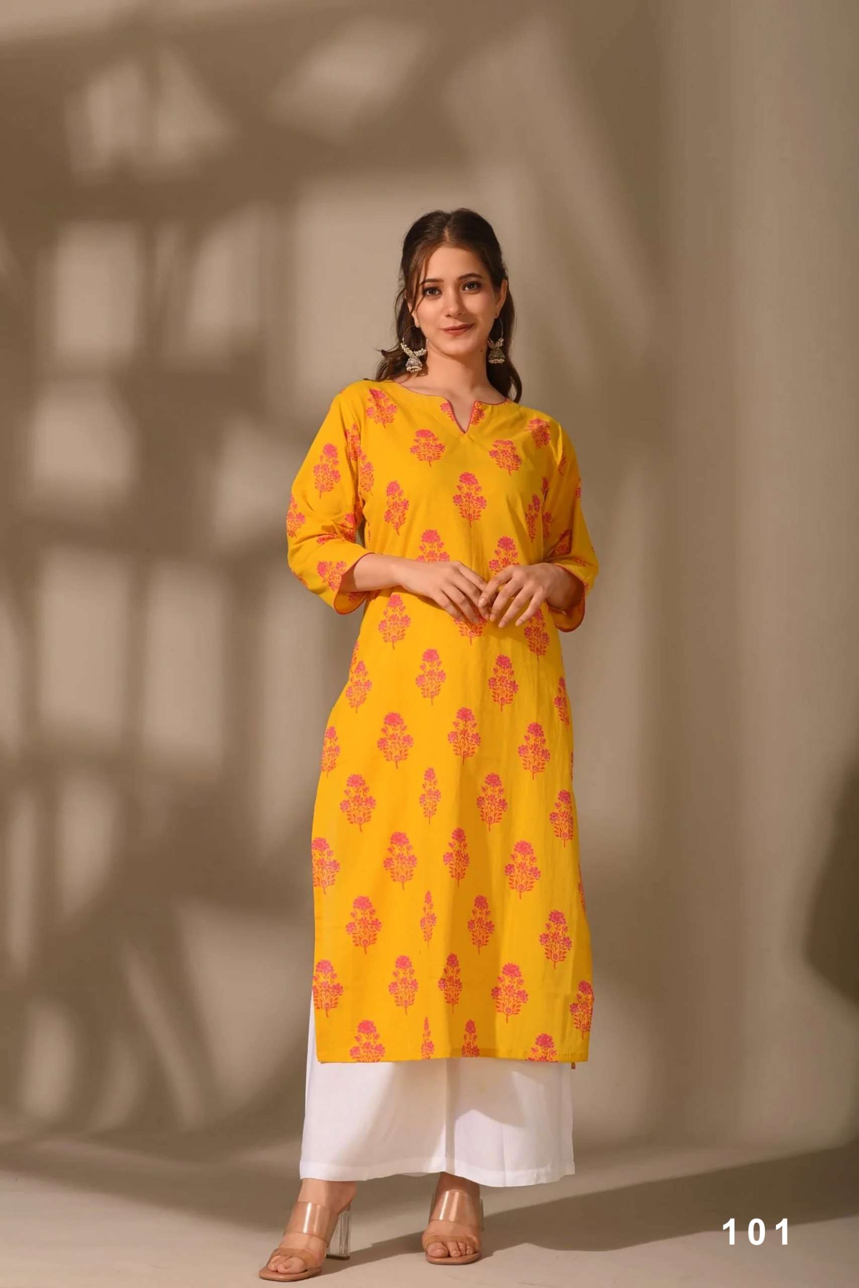 LAUNCHING CAMBRIC COTTON WITH HEAVY DIGITAL PRINT KURTI COLLECTION