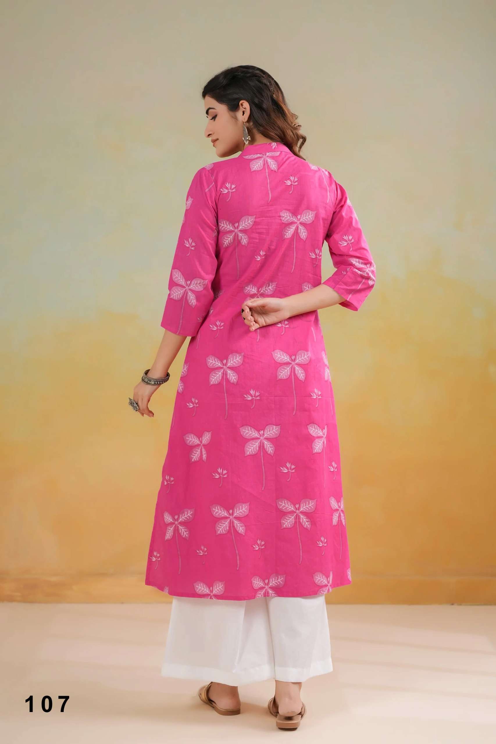LAUNCHING CAMBRIC COTTON WITH HEAVY DIGITAL PRINT KURTI COLLECTION