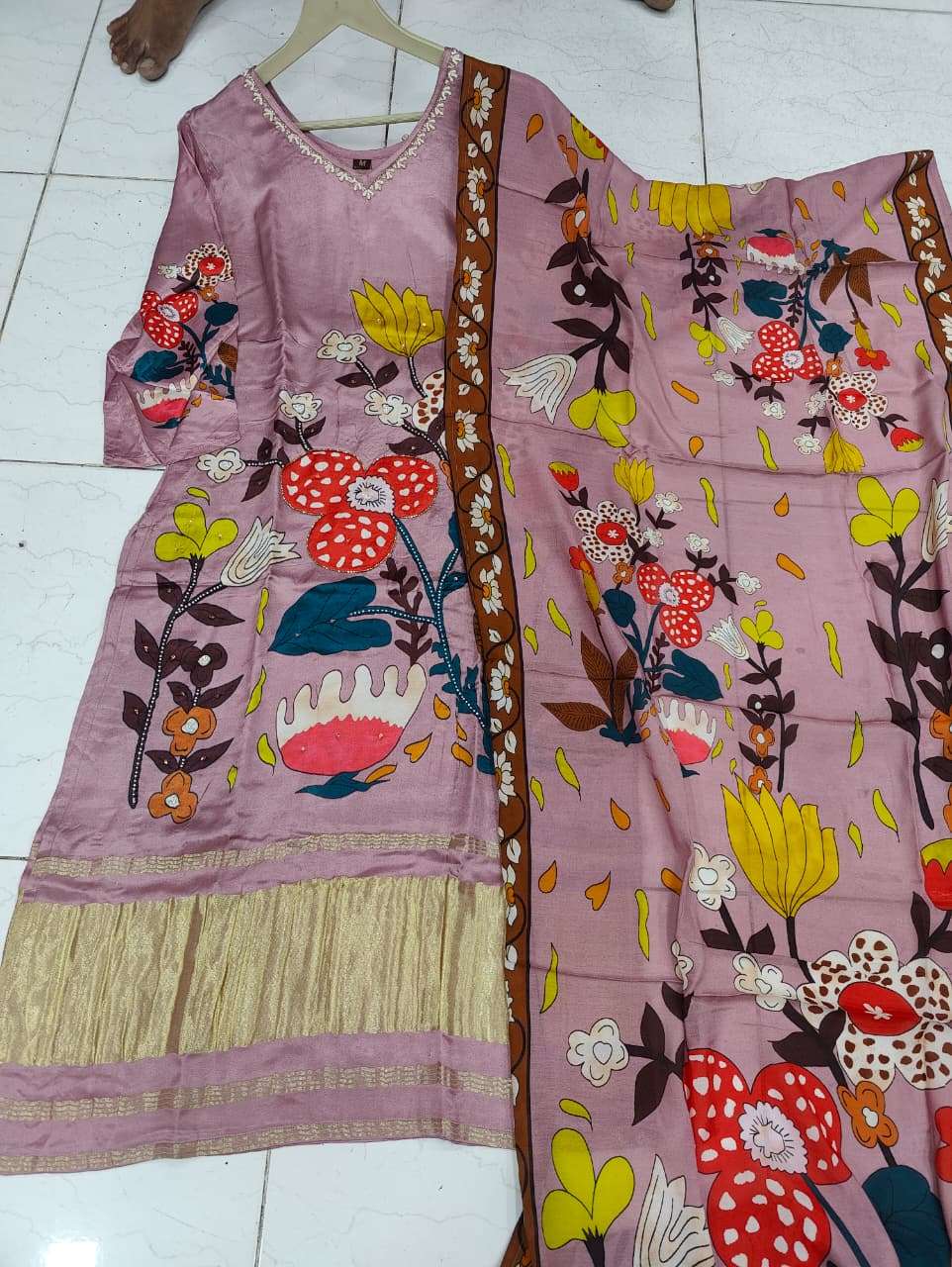 LAUNCHING MOST TREANDING GAJJI SILK WITH HAND WORK KURTI SET 