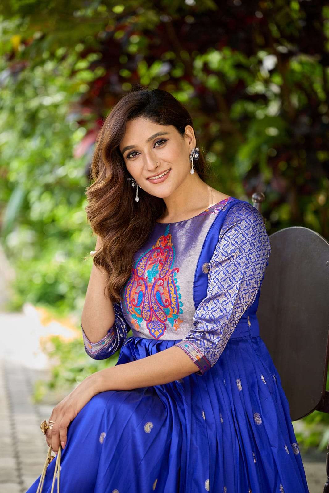 LAUNCHING NEW TREANDING SOFT SILK GOWN 