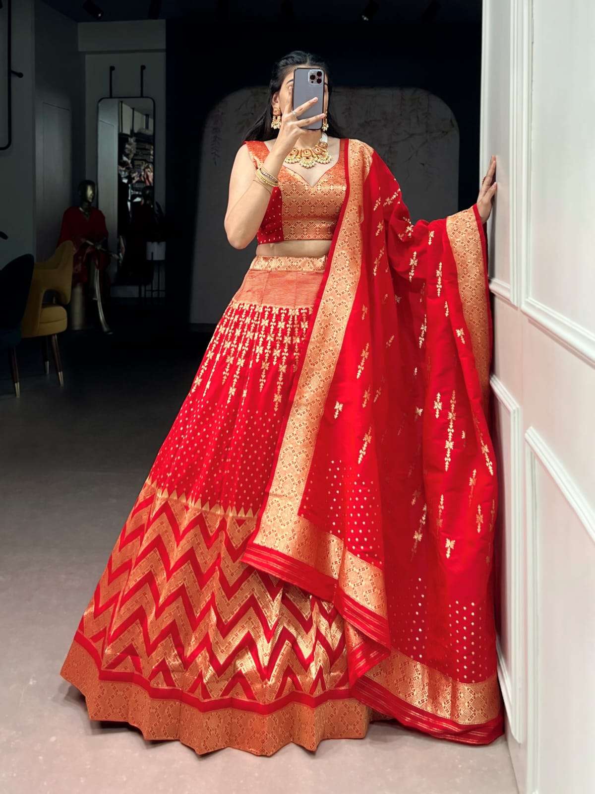 MOST AMAZING SILK BANARASI LEHENGA CHOLI 