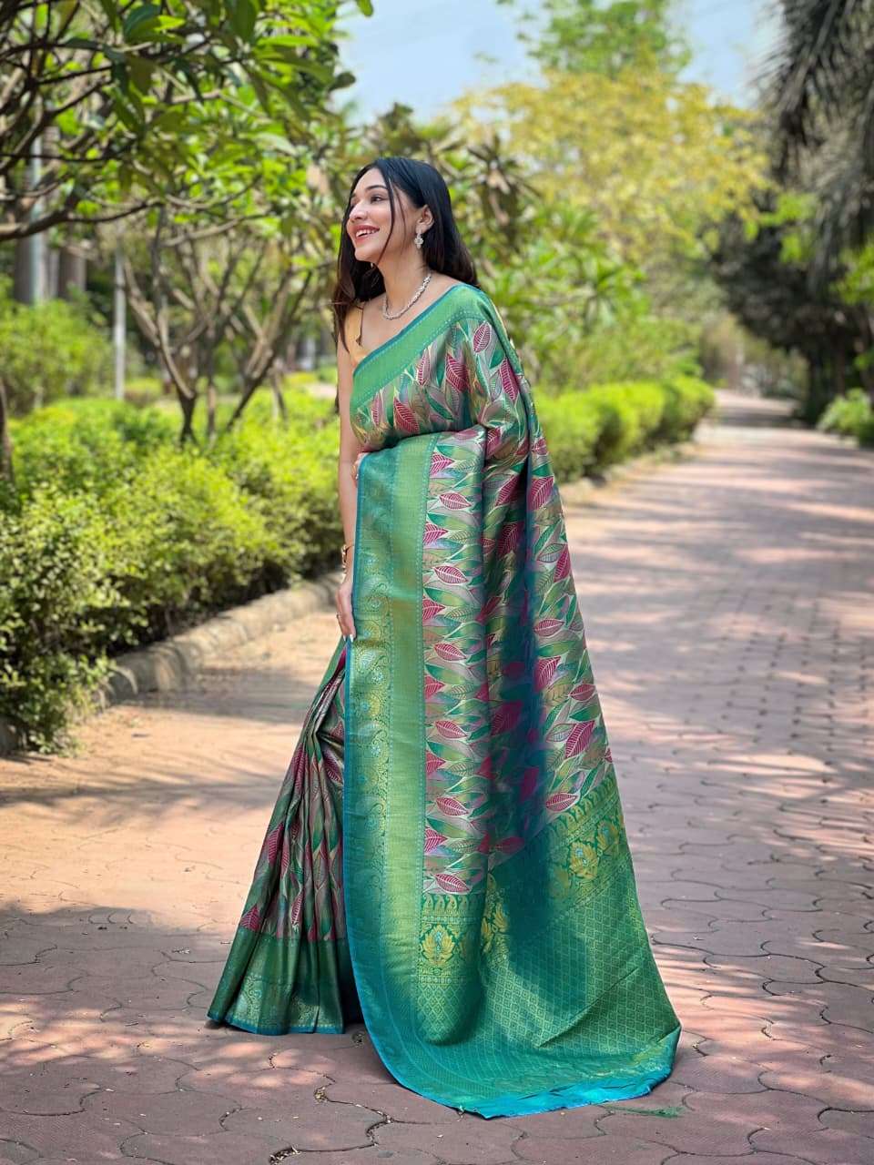 NEW LAUNCHING MOST TREANDING KANCHIPATTU SILK SAREE ANUSHKA CATALOG