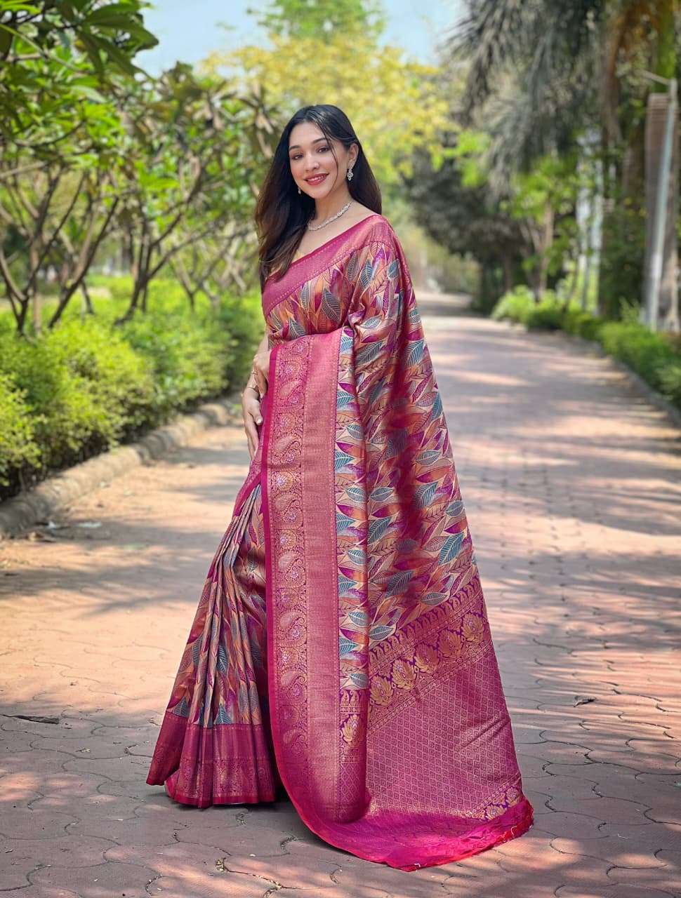 NEW LAUNCHING MOST TREANDING KANCHIPATTU SILK SAREE ANUSHKA CATALOG