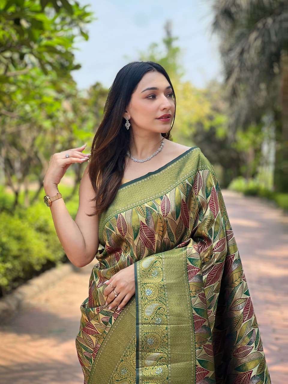 NEW LAUNCHING MOST TREANDING KANCHIPATTU SILK SAREE ANUSHKA CATALOG