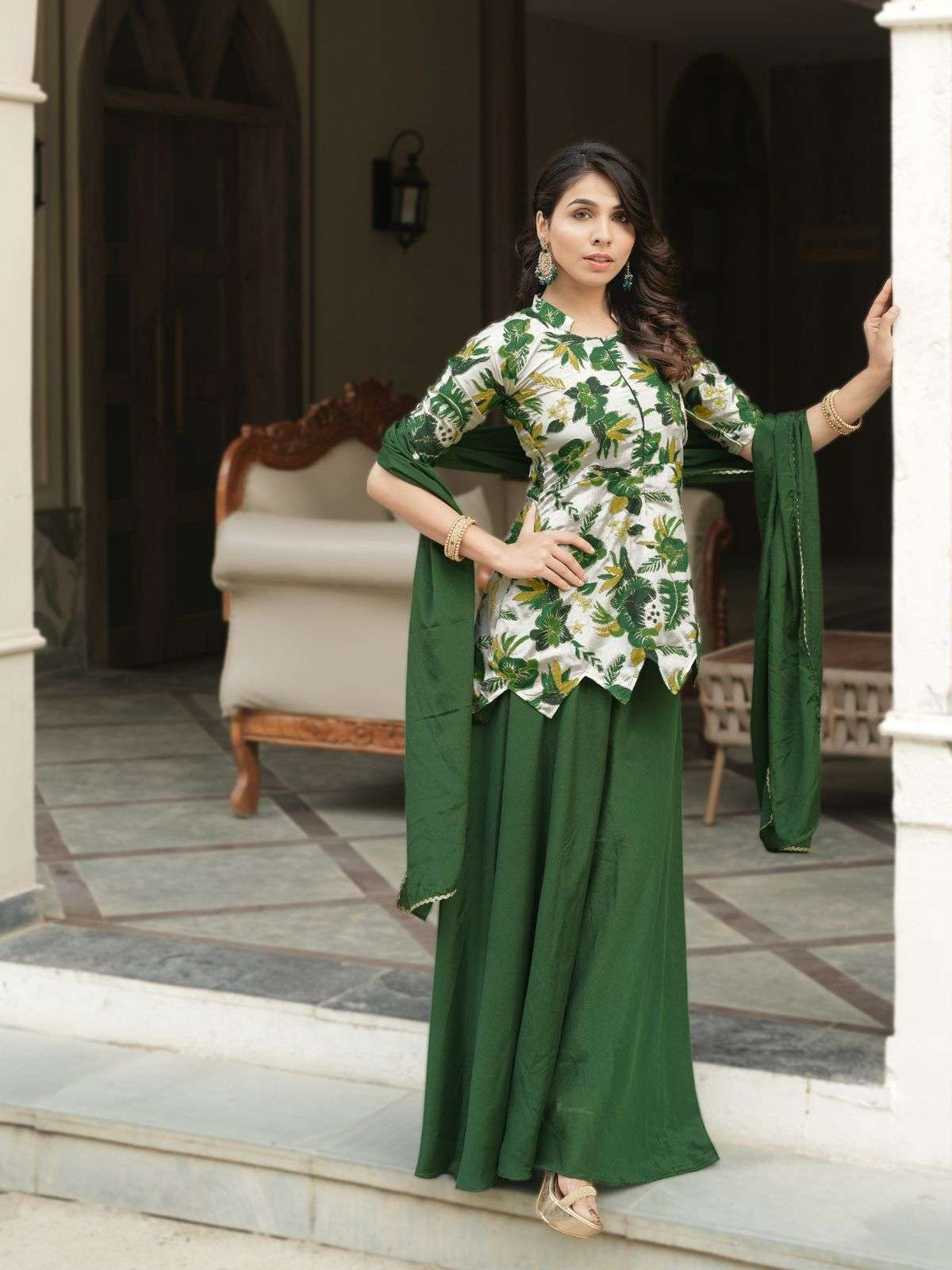 NEW TREANDING CHINON FEBRIC CROP TOP, PLAZZO WITH DUPATTA 