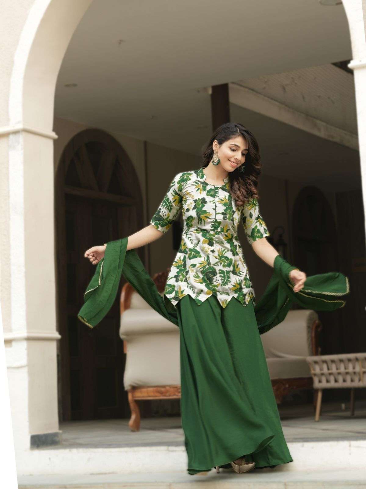 NEW TREANDING CHINON FEBRIC CROP TOP, PLAZZO WITH DUPATTA 