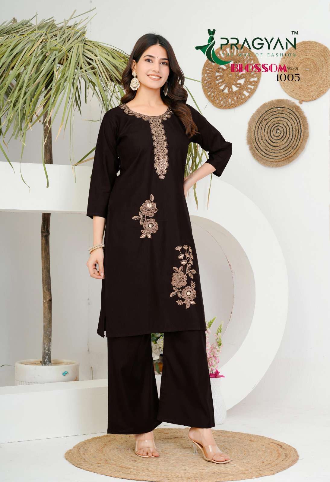 PRAGYAN LAUNCHING NEW VERTIGAN FEBRIC 2 PCS CONCEPT BLOSSOM VOL-1