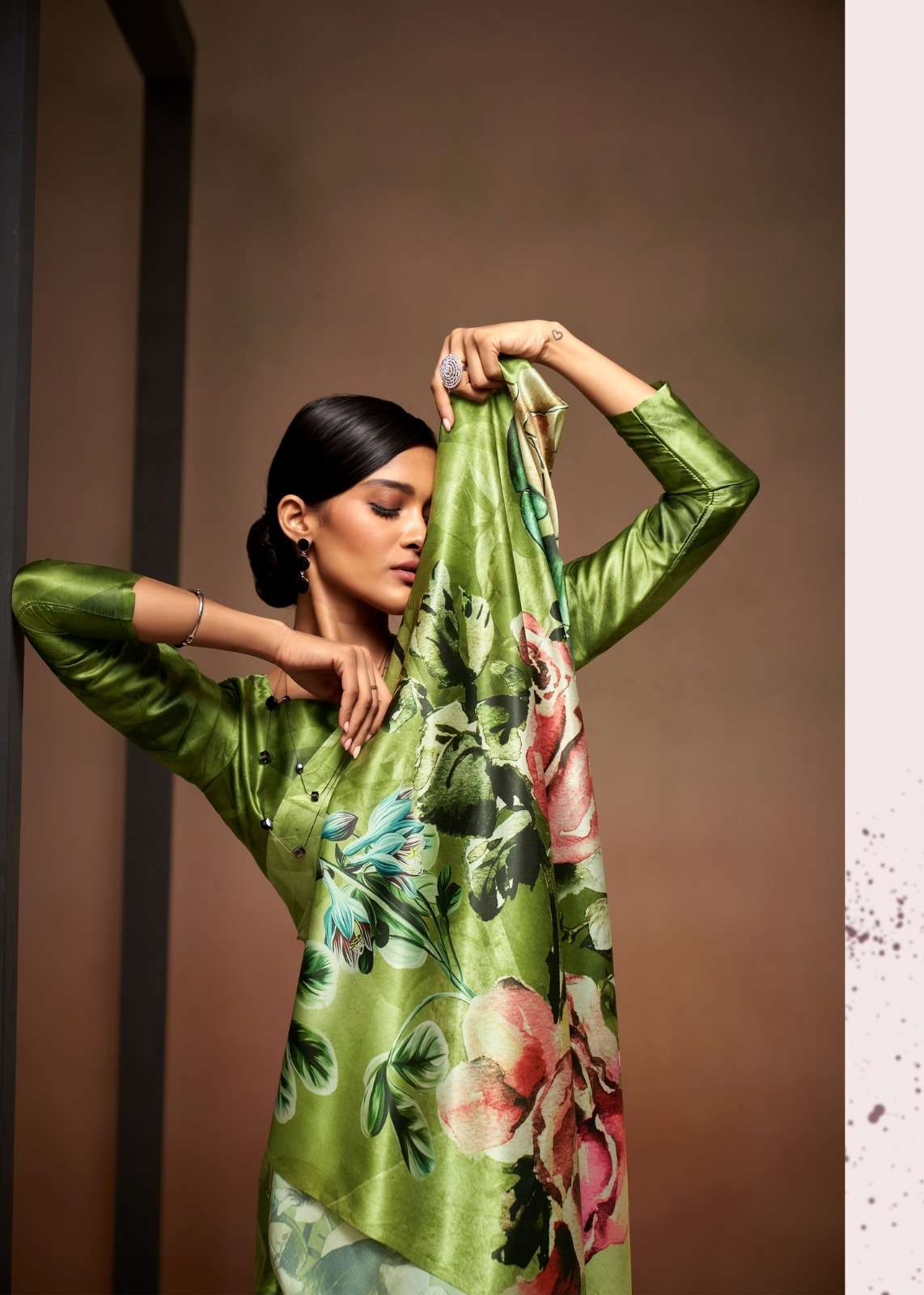 RAJPATH LAUNCHING NEW CREPE SILK SAREE BOLLYWOOD SATTIN CATALOG