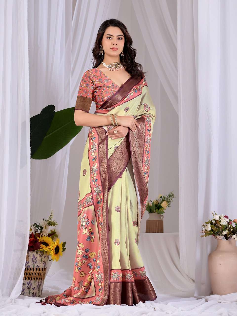 SOFT LICHI SILK SAREE WITH ELEGANTFLORAL PRINT