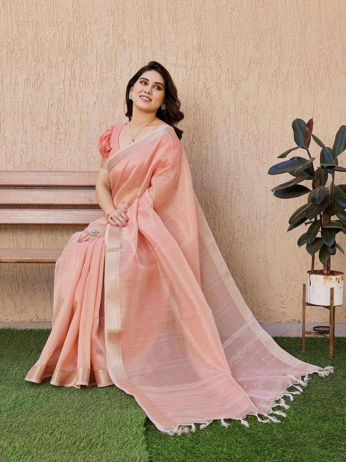 SOFT TISSUE LINEN SILK SAREE WITH ZARI LINING TO ALL OVER THE BODY AND RICH ZARI WEAVE PALLU 