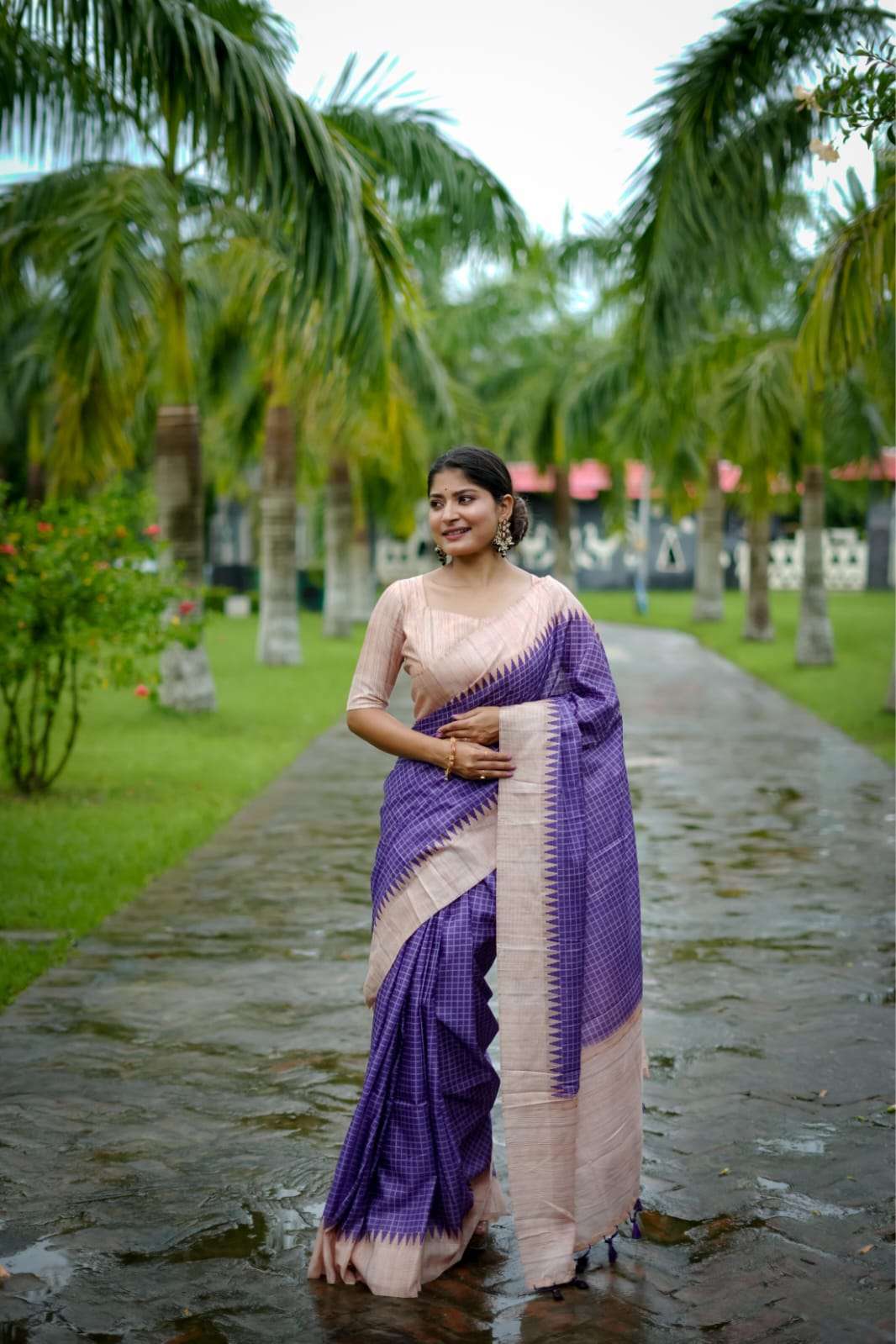 SOFT TUSSAR SILK SAREE WITH ALL OVER CHEKS PRINTED PATTERN AND KANTH WEAVING CONTRAST BORDER WITH KANTHA LINNING PALLU
