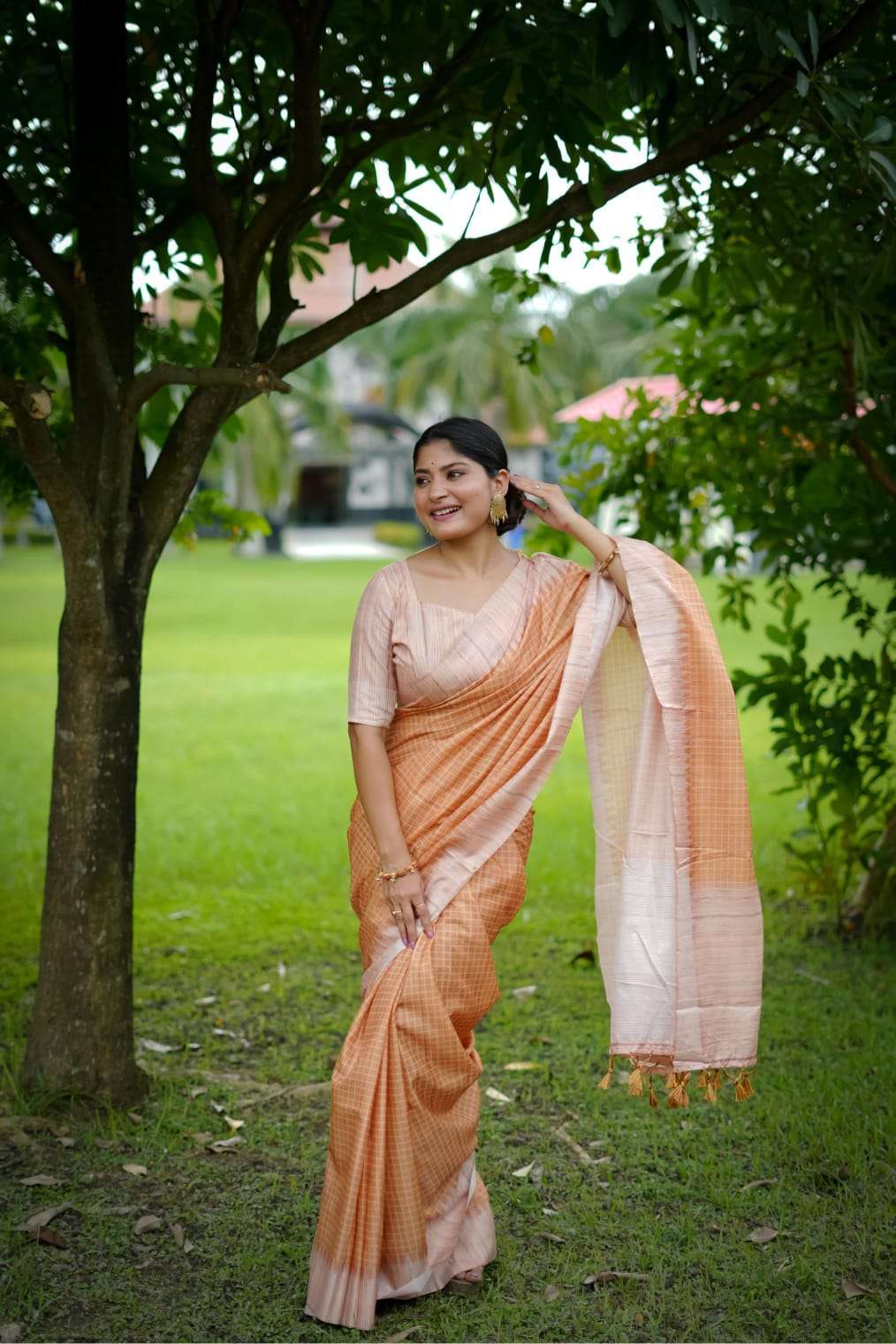 SOFT TUSSAR SILK SAREE WITH ALL OVER CHEKS PRINTED PATTERN AND KANTH WEAVING CONTRAST BORDER WITH KANTHA LINNING PALLU