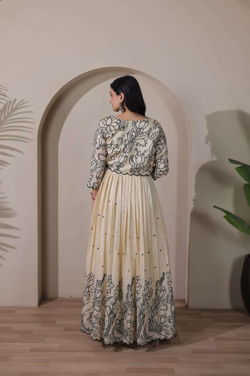 TREANDING TASAR SILK GOWN WITH KOTI 