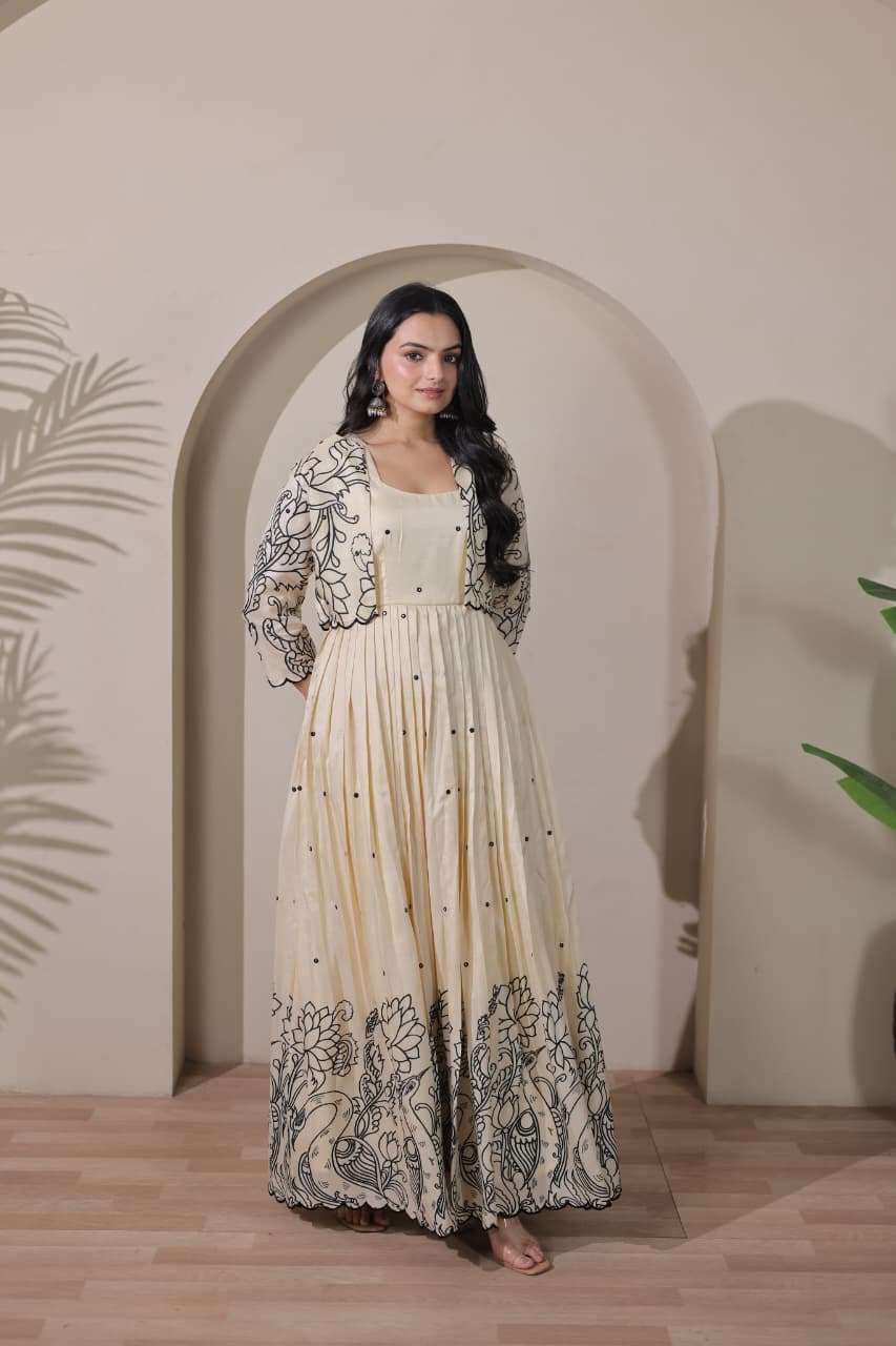 TREANDING TASAR SILK GOWN WITH KOTI 