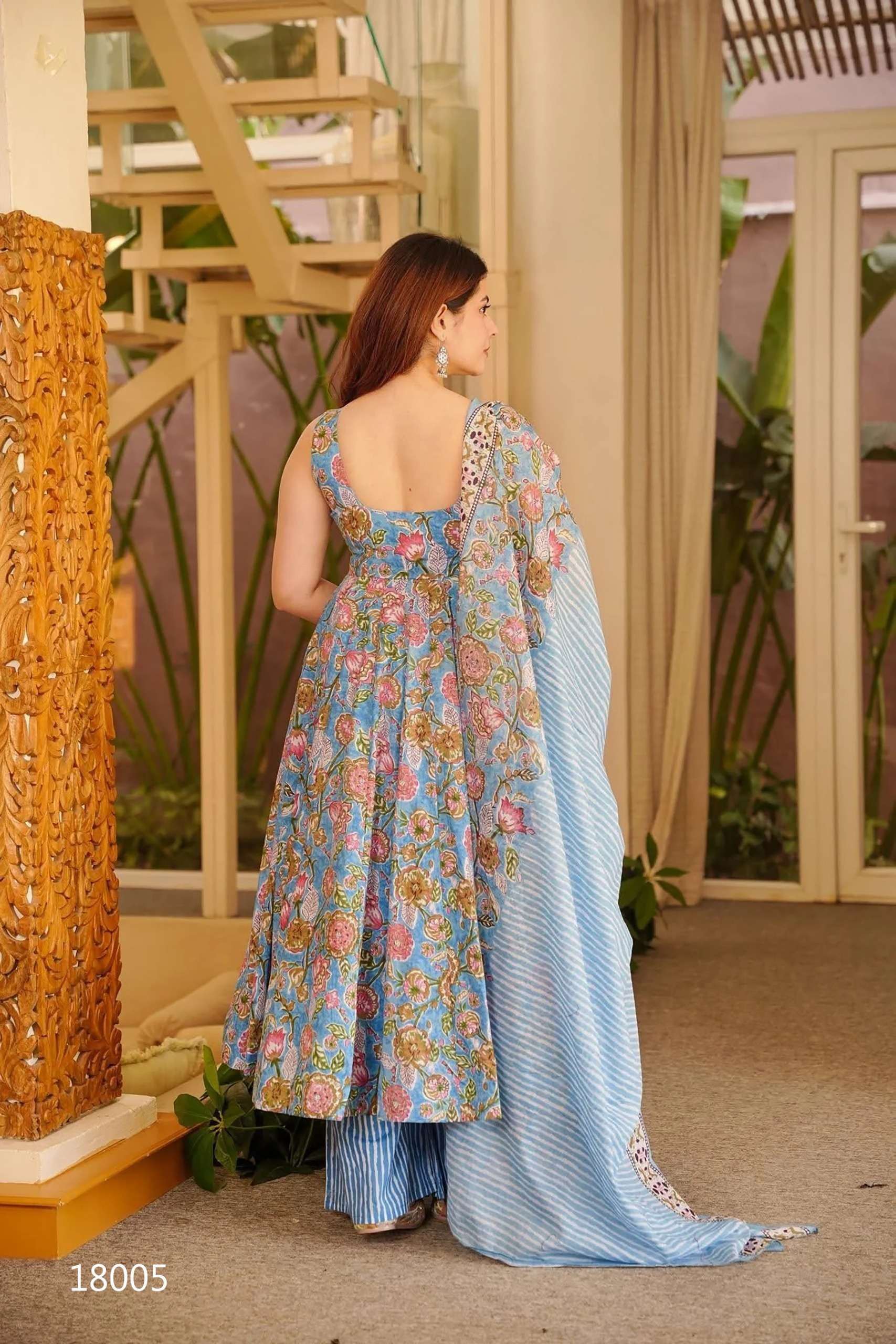 Presents this Designer 3pcs beautiful  printed Kurti bottom with dupatta Collection (set of 5 beautiful design 18001 to 18005)